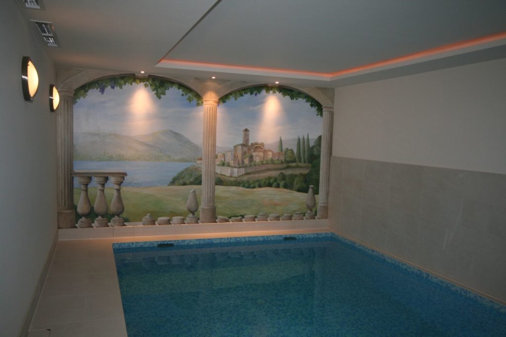 Trompe l'oeil walled indoor pool