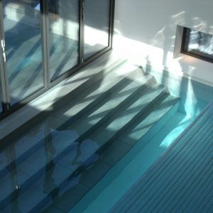Full width steps & slatted cover
