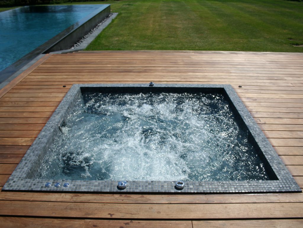 Inground Tiled Spa