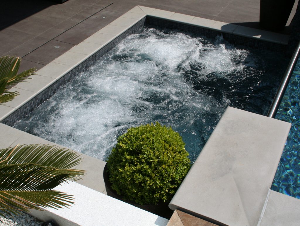 Inground Tiled Spa with Hydrotherapy Jets